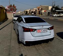 نيسان ألتيما